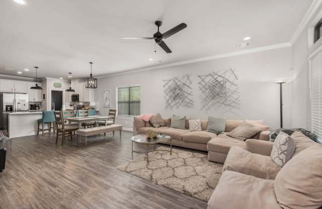 906 Fairview Avenue - A - 906 Fairview Avenue, College Station, TX 77840