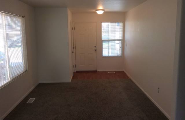 2106 E Summit Way Gallery 4