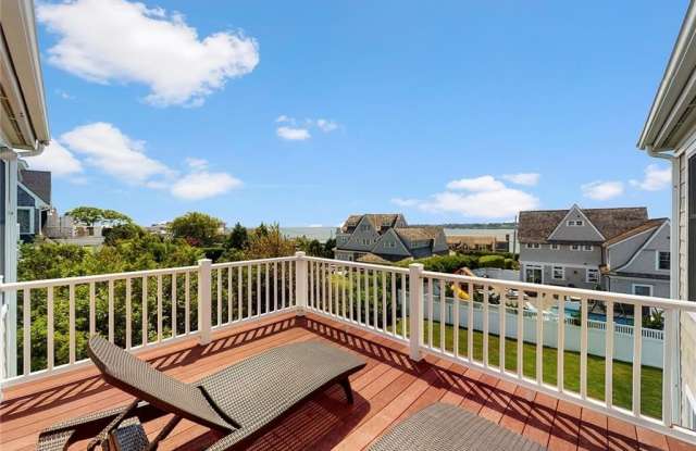 573 Wolcott Avenue - 573 Wolcott Avenue, Newport East, RI 02842