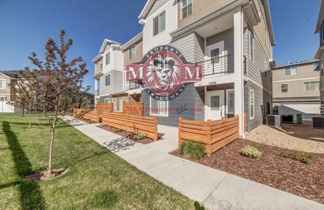 Beautiful 4 Bed 4 Bath Townhome in South Jordan photos photos