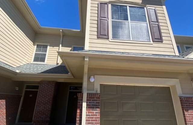 Spacious 3Bed/2.5Ba Townhome in the Gated Community of Baldwin Rowe! photos photos