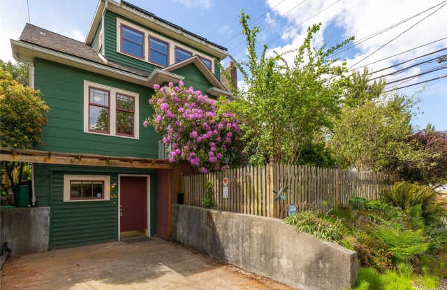 UW/Bryant Community - 5257 39th Avenue Northeast, Seattle, WA 98105 UW/Bryant Community - 5257 39th Avenue Northeast, Seattle, WA 98105