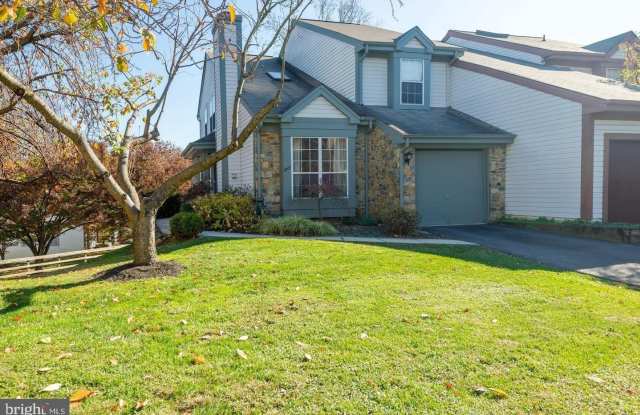 13107 HUGO PL photos photos