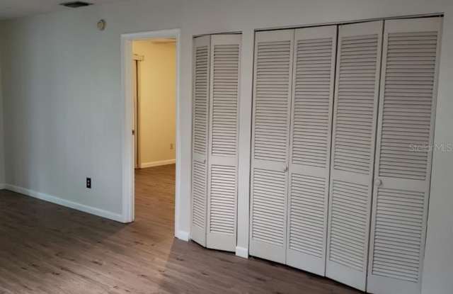 628 NEWBURYPORT Avenue Gallery 3