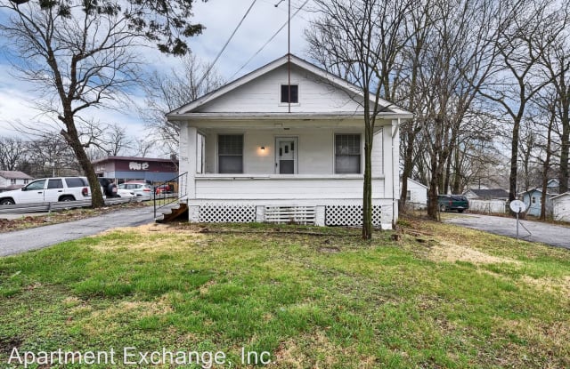 9459 Midland Blvd - 9459 Midland Boulevard, Overland, MO 63114