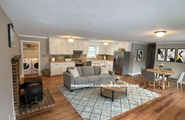 21116 Wells Street photos photos