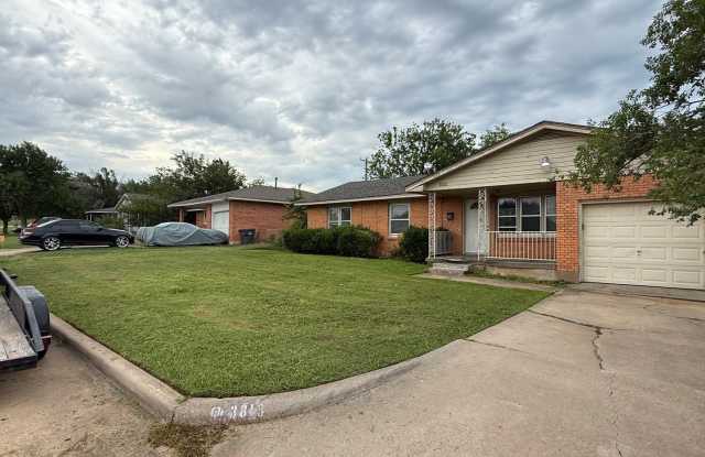 3818 NW Lake- AVAILABLE NOW! photos photos 3818 NW Lake- AVAILABLE NOW! photos photos