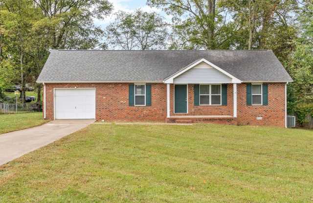 3 Bedroom 2 Bath Pet Friendly Home For Rent Near Heritage Park & Greenway! Gallery 1