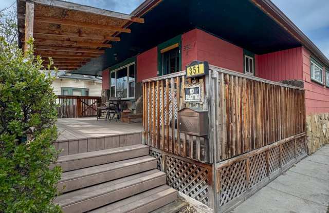 PET FRIENDLY 1 BEDROOM UNIT. INCLUDES UTILITIES AND STORAGE photos photos