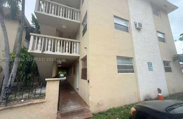 5391 W 22nd Ct Gallery 3