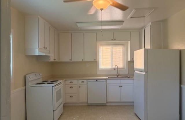 Charming 2 bedroom, 1.5 bath home in Old Folsom near Sutter Street Gallery 4