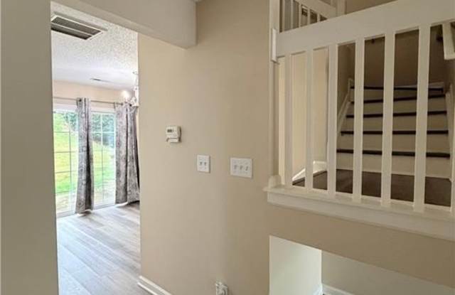 210 Bridford Downs Drive Gallery 4