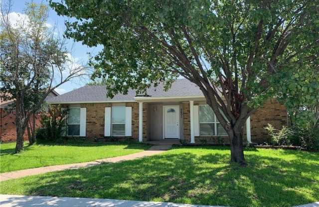 5601 Squires Drive - 5601 Squires Drive, The Colony, TX 75056