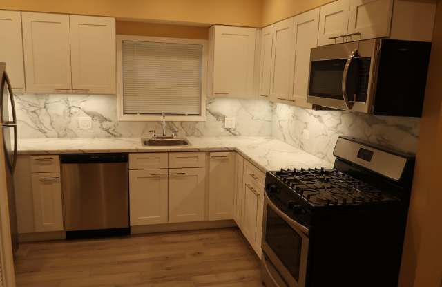 1404 North Ashland Avenue photos photos