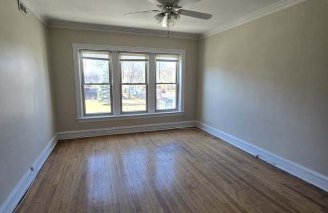 5131 North Damen Ave. photos photos