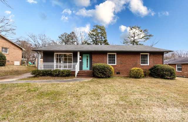 911 Heather Lane - 911 Heather Lane, Charlotte, NC 28209