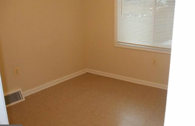 8113 RIDGELY OAK ROAD Gallery 4
