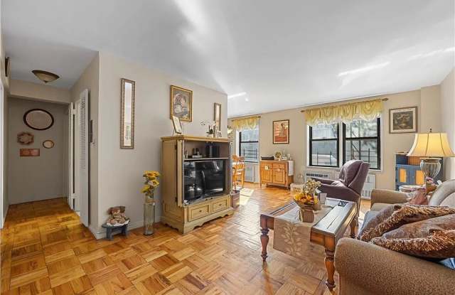 6901 Narrows Ave photos photos