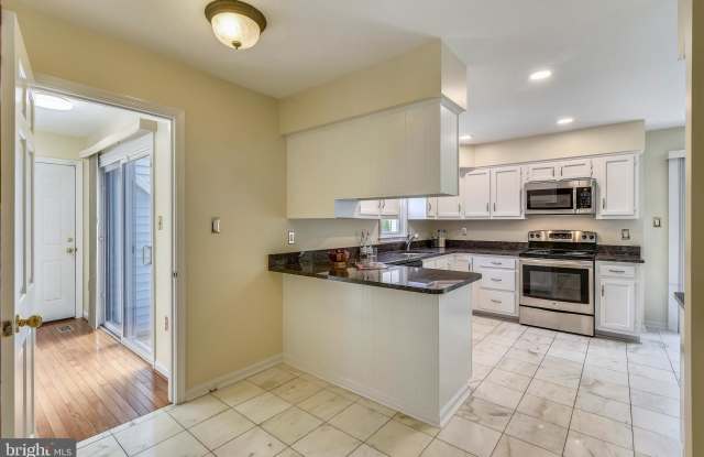 1657 QUAIL HOLLOW COURT Gallery 3