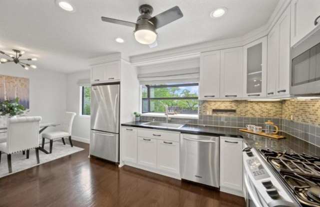 Immaculate 3 Bedroom 2.5 Bath Condominium in Great Campbell Location- White Oaks photos photos