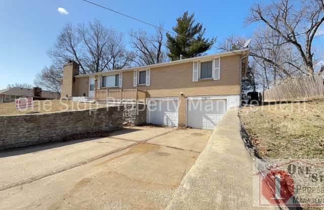 Charming 3-Bed, 1.5-Bath Home with Lake Access in Lake Waukomis photos photos