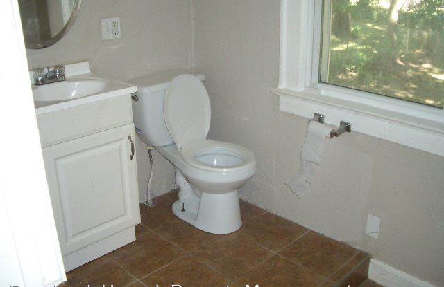 5809 Woodland Gallery 4