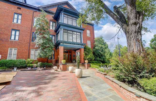 1 Bedroom Condo in Uptown photos photos 1 Bedroom Condo in Uptown photos photos