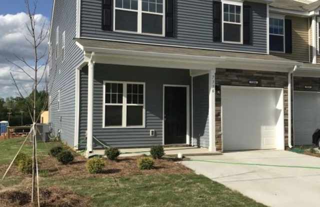 2 Story, 3 Bedroom Townhome in SW Charlotte photos photos