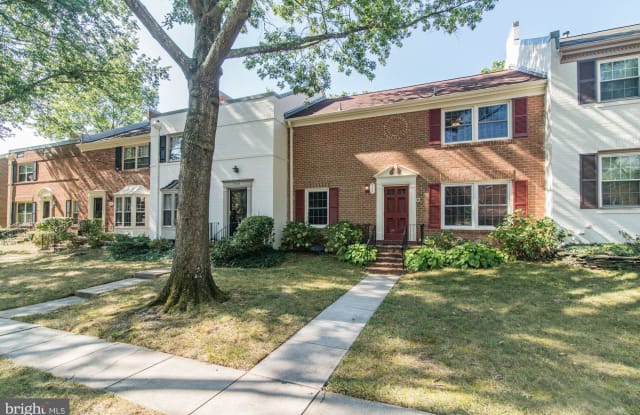 8327 WRENFORD COURT - 8327 Wrenford Court, West Springfield, VA 22152