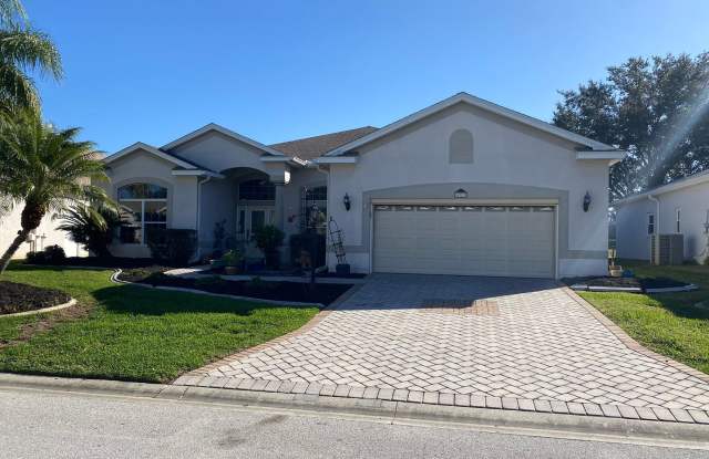 NOTE: This property IS ONLY AVAILABLE UNTIL APRIL 2026 at this time, not 2027. Beautiful Short Term Seasonal Home In Plantation at Leesburg photos photos