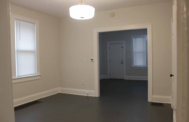 609 Reinhard Ave Gallery 4