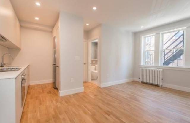 137 Highland Gallery 3