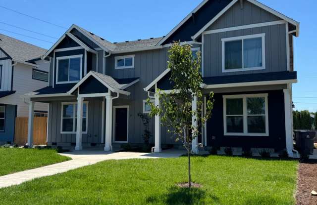 New 4 Bed / 2.5 Bath Duplex! photos photos