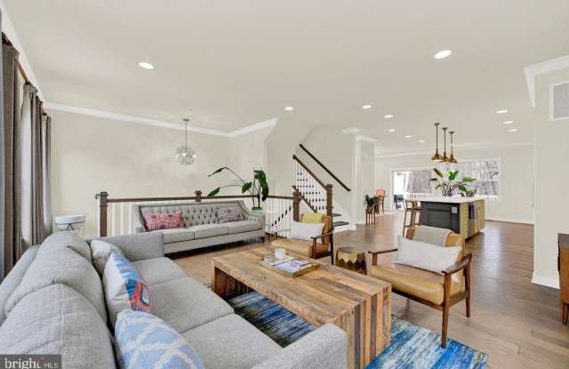 13914 FOX HILL Road Gallery 4