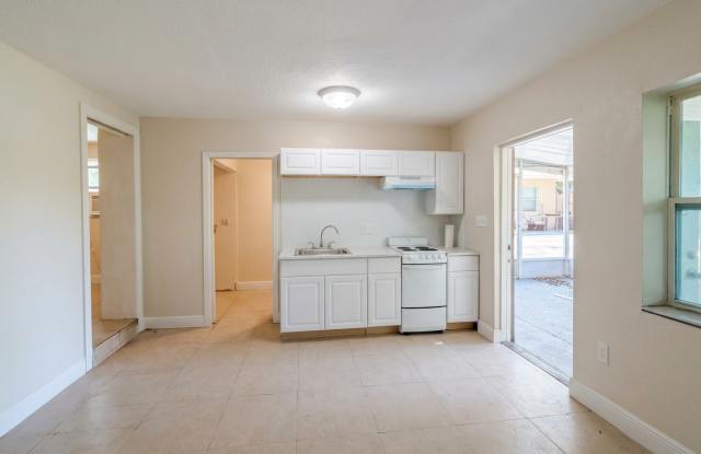 10598 106th Avenue North - #2 Gallery 1