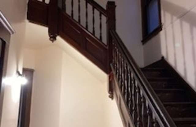 5 Bedrooms 2 Baths with Rent Freeze! Older Victorian Home CharmNJ Gallery 4