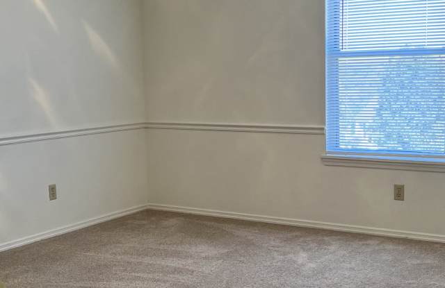643 Green Jade Drive Gallery 4