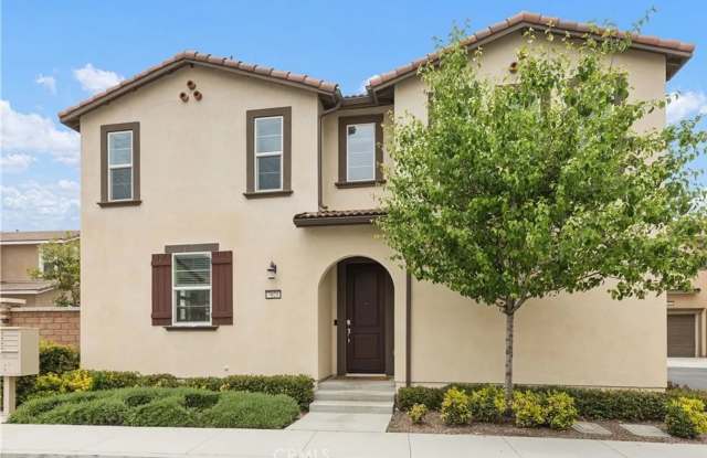 Great 3 bed 3 bath home photos photos