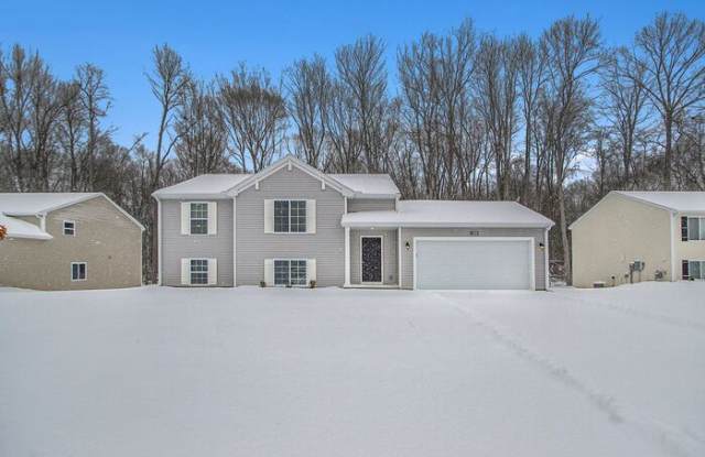 1820 Lakeview Drive - 1820 Lakeview Drive, Portage, MI 49002