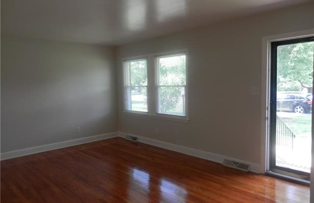 1916 Northbrook Drive Gallery 4