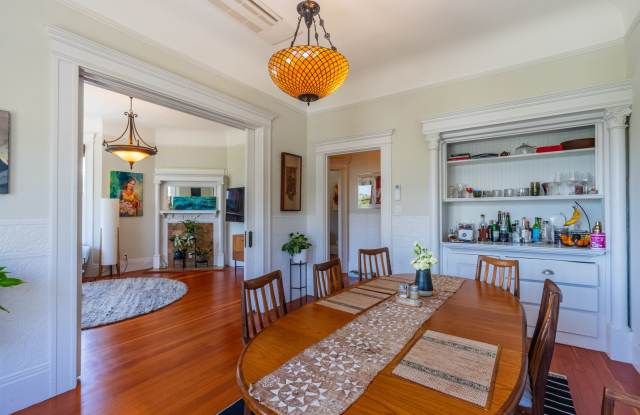 Elegant 4BR/2BA Full Floor Luxury Flat! Laundry! PROGRESSIVE photos photos