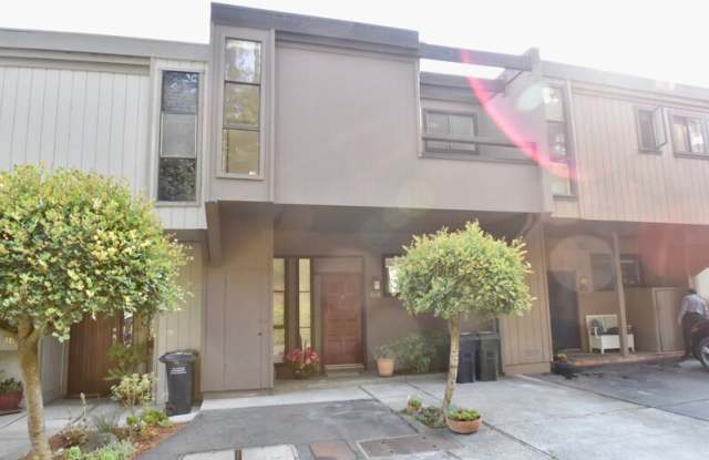 108 Lincoln Dr photos photos
