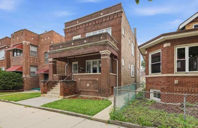 8041 S Laflin Street Gallery 2