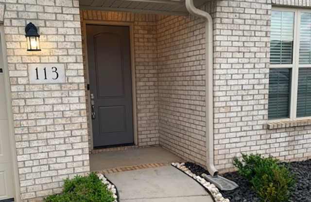 Like New Madison Home for Rent Gallery 3