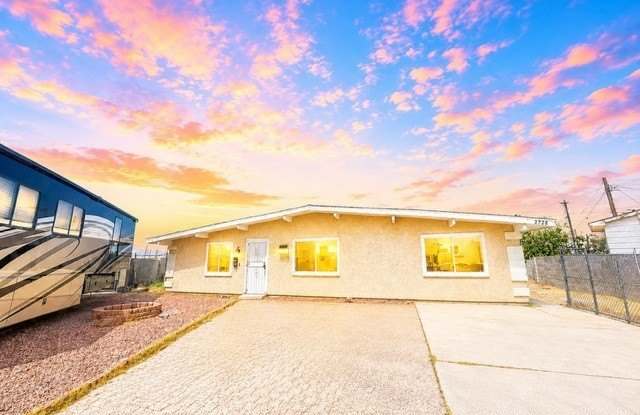 2728 Armor Street photos photos