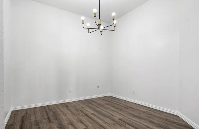 2000 Webb Drive Gallery 4