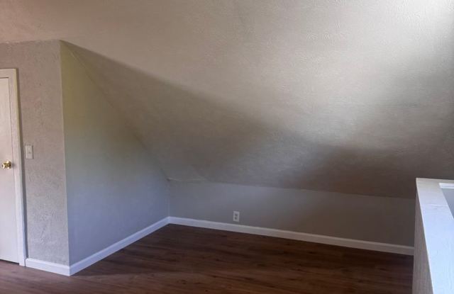 Welcome to 3811 E 50th Street, Cleveland, OH 44105 - Section 8 Welcome - 3811 East 50th Street, Cleveland, OH 44105 Welcome to 3811 E 50th Street, Cleveland, OH 44105 - Section 8 Welcome - 3811 East 50th Street, Cleveland, OH 44105