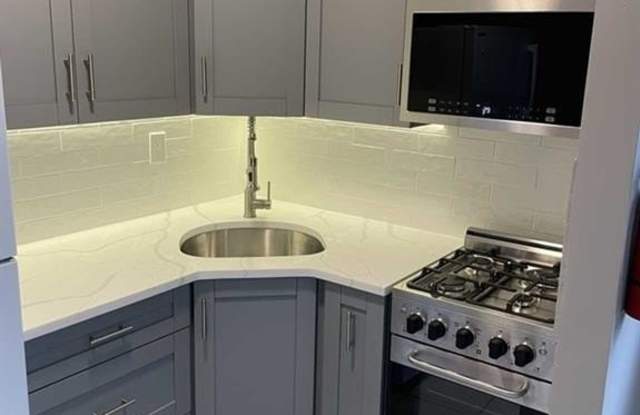 17 68th Street 7 photos photos