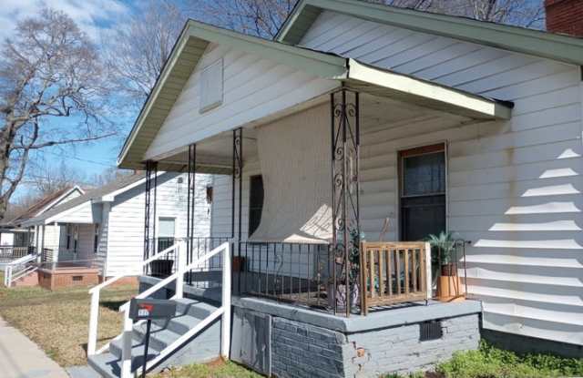 800 North Sloan Street photos photos