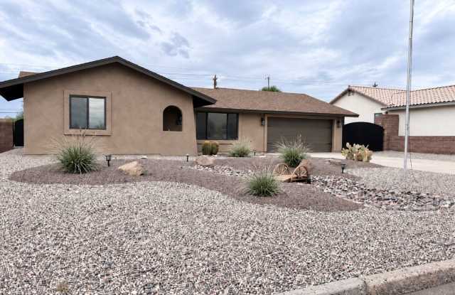 2 Bedrooms | 2 Full Bathrooms | Approx. 1,150 Sq. Ft. | Boat-Deep A/C Garage | RV/Boat Parking + Side-Gate Access Gallery 4